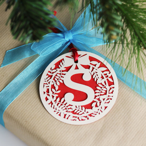 Papercut Wreath Initial Gift Tag - 